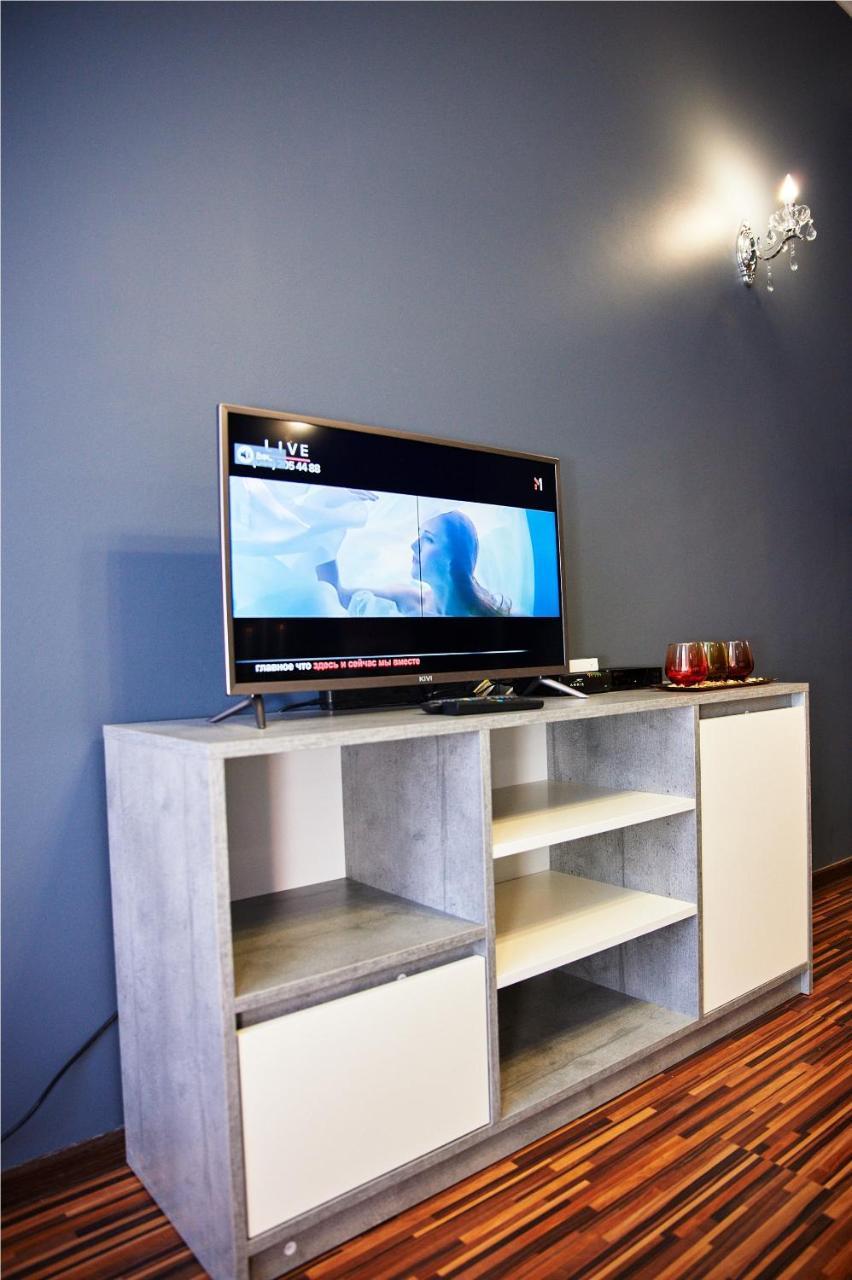 Designer Apartment In The Center Lviv Bagian luar foto